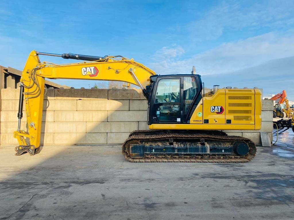Caterpillar 323 Raupenbagger 166.000 €