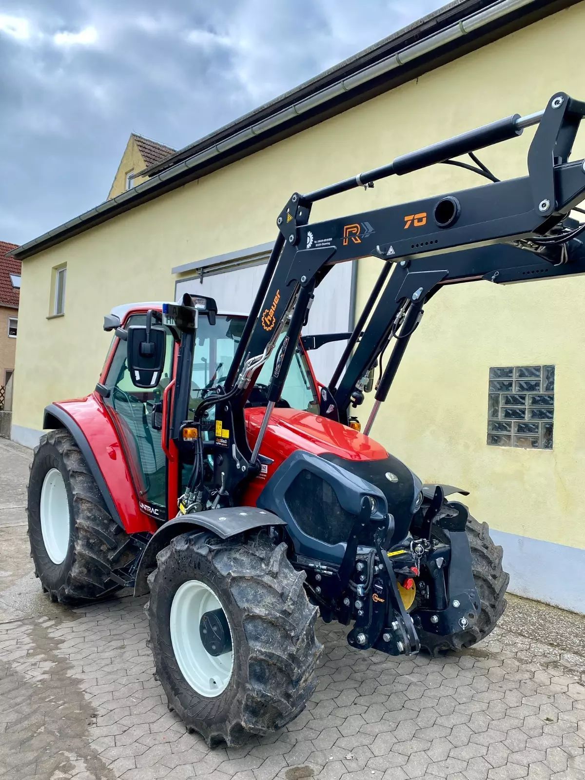 Lindner Lintrac 75 LS Трактор 73 000 €