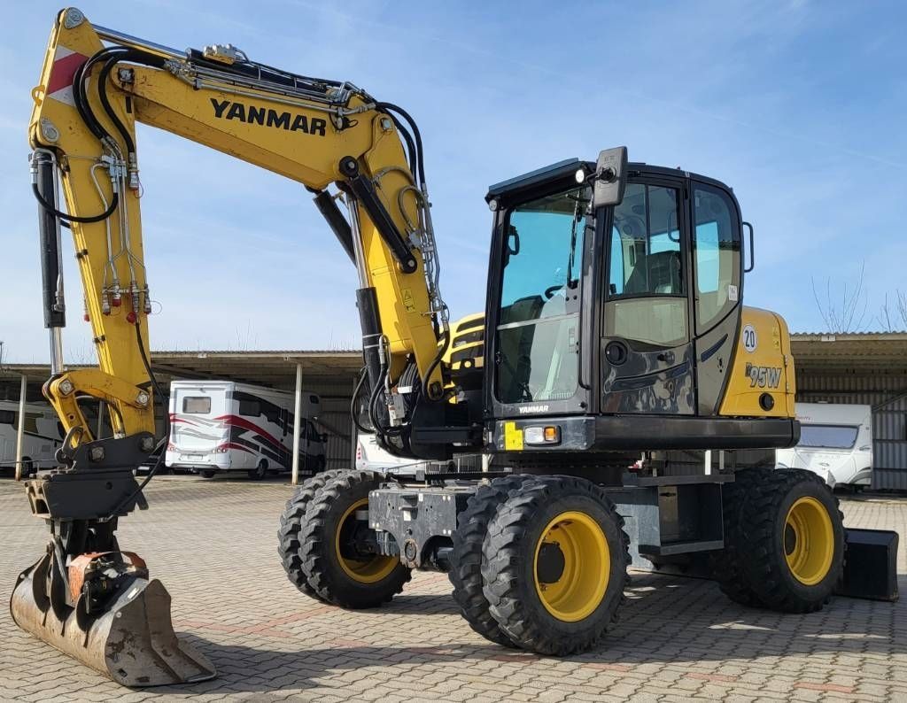 Yanmar b 95 w Koparka kołowa
