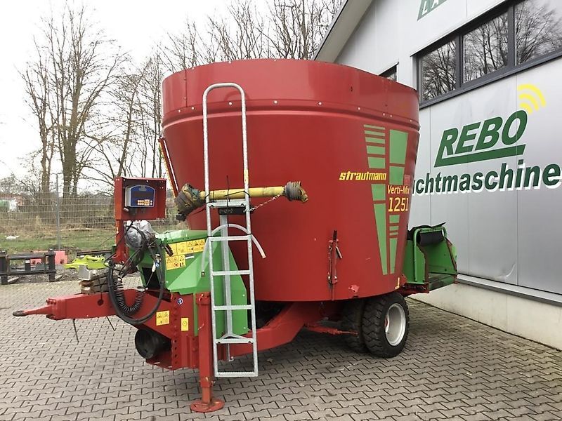 E-FARM: Strautmann Verti-Mix 1251 - Mixer feeder - id 235EMFW - €16,500 - Year of construction: 2019 - Germany
