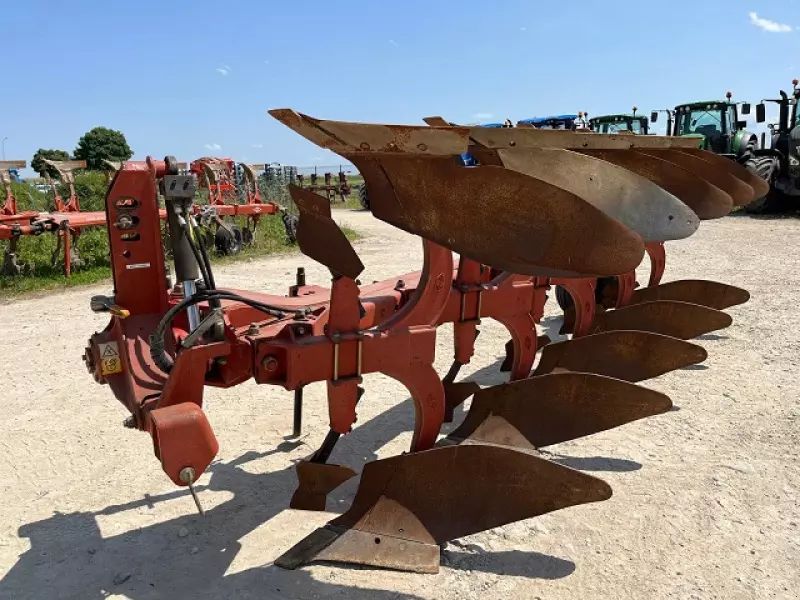 E-FARM: GREGOIRE BESSON r 41 - Pflug - id WIASAWS - 5.500 € - Baujahr: 2005 - Frankreich