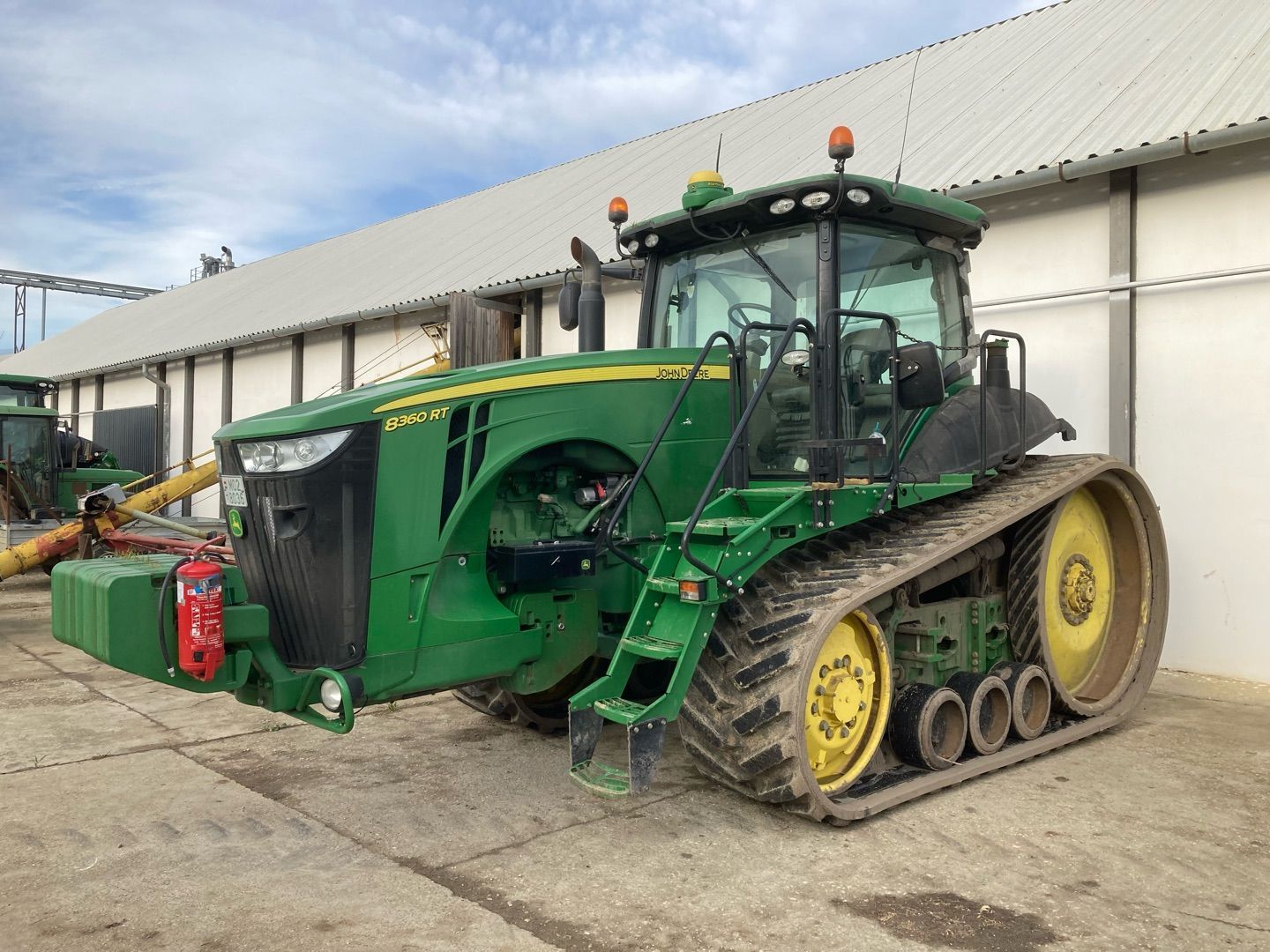 E-FARM: John Deere 8 RT 360 - Tractor - id MMUZ1T7 - 99.917 € - Año: 2013 - Horas: 11.000,Potencia del motor: 360,Austria