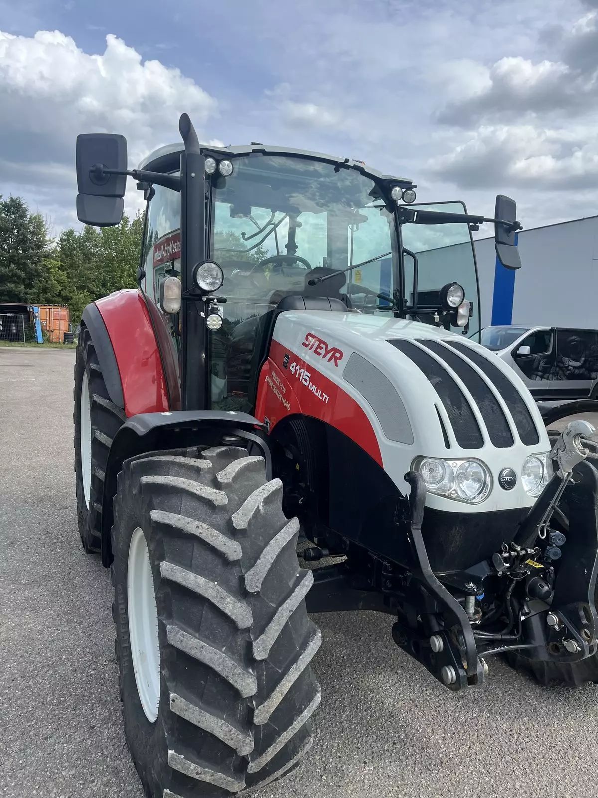 E-FARM: Steyr Profi 4115 - Tractor - id IMWQG1T - €64,166 - Year of construction: 2016 - Engine hours: 3,150,Engine power (HP): 116,Austria