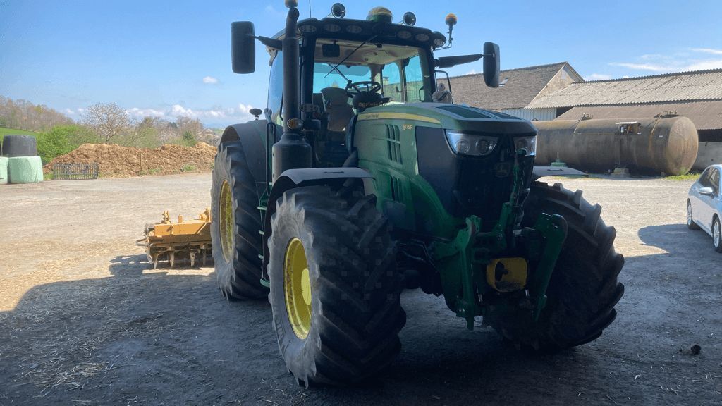 E-FARM: John Deere 6175 R - Tractor - id WMTEBH8 - 130.000 € - Año: 2022 - Horas: 2950,Potencia del motor: 175,Francia