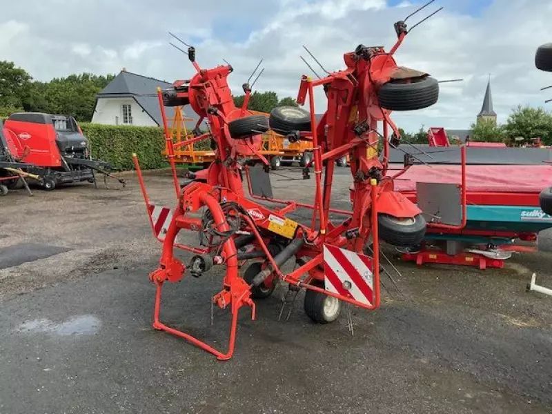 E-FARM: Kuhn GF 7902 - Faneuse - id 8RWPXXW - 9 500 € - Année: 2016 - France