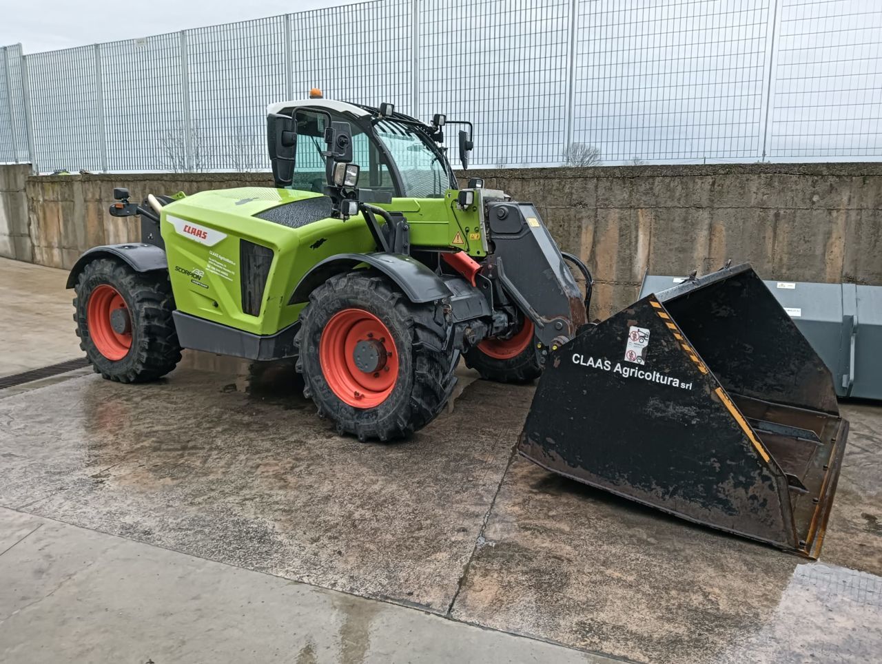 E-FARM: Claas scorpion 732 - Telehandler - id GAETWJ9 - €65,000 - Year of construction: 2019 - Engine hours: 2,765,Italy