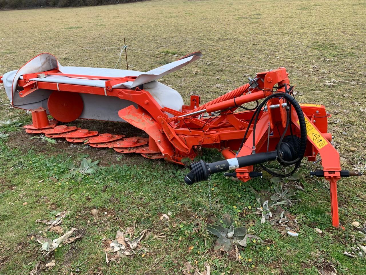 Kuhn GMD 240 Kosiarka 7000 €