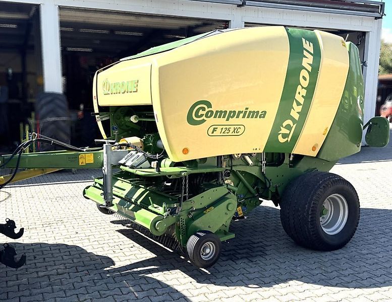 E-FARM: Krone Comprima F 125 XC - Πρέσσα - id PQMB5PY - 22.500 € - Χρονία: 2014 - Συνολικός αριθμός παραχθέντων δεμάτων: 14.000,Γερμανία