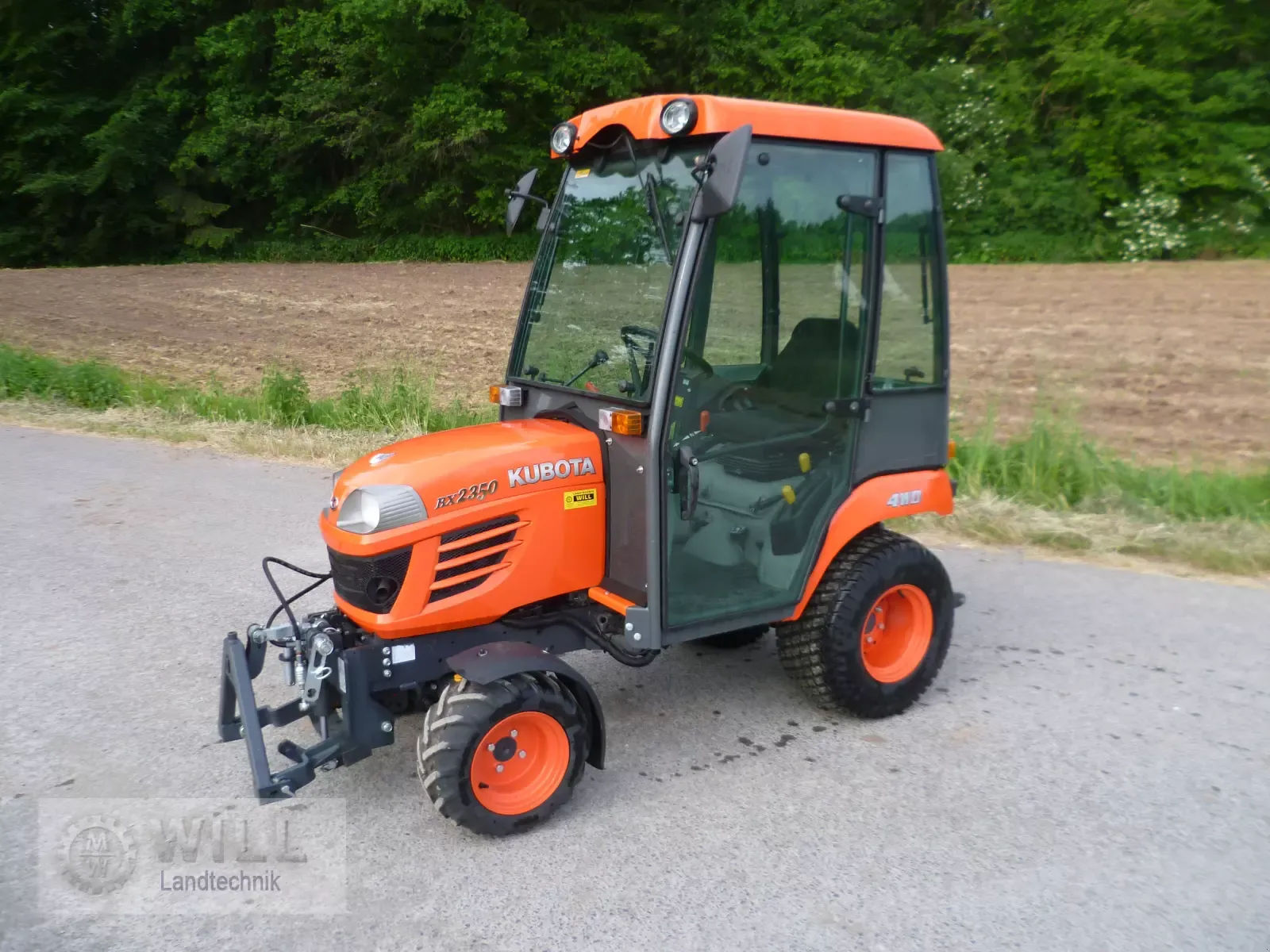 E-FARM: Kubota bx 2350 - Traktor - id H7WEU75 - 16.798 € - Abgelesene Motorstunden: 43 - Motorleistung (PS): 25,Deutschland