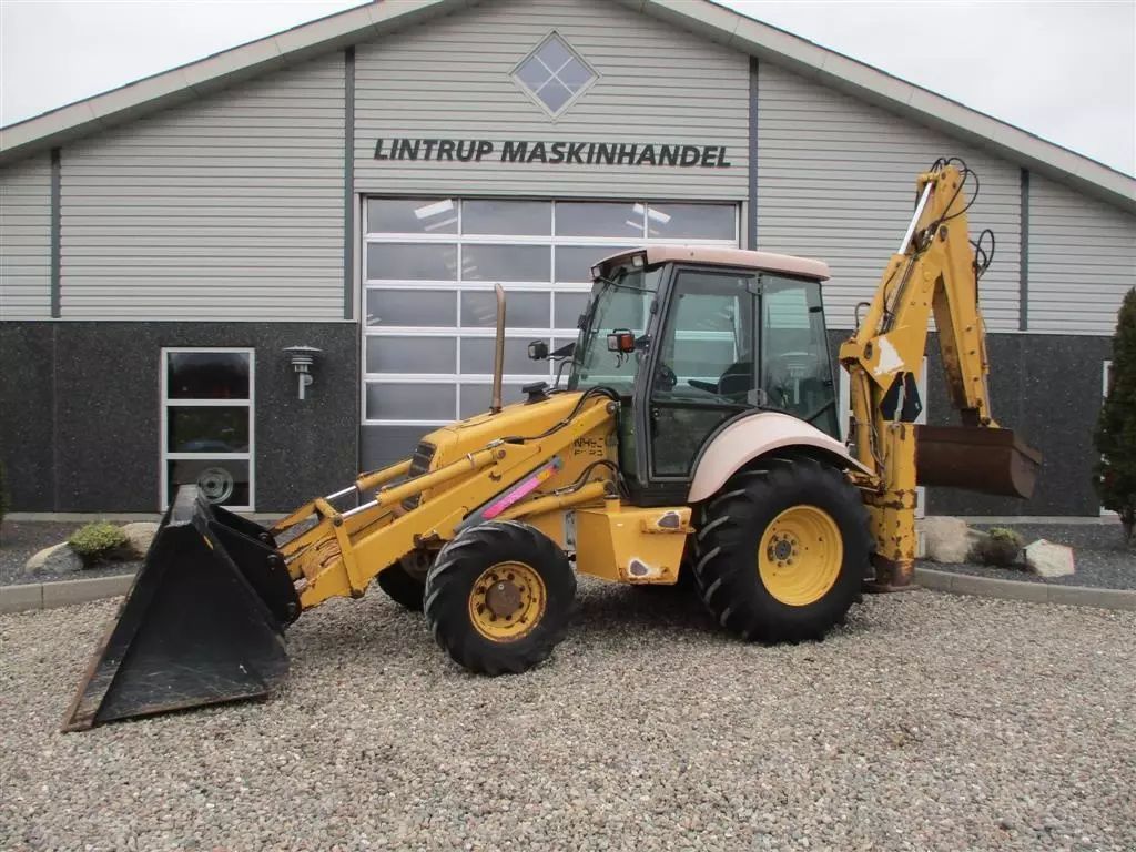E-FARM: New Holland L95 - Excavadora - id IMADTKZ - 18.752 € - Año: 1998 - Potencia del motor: 95,Dinamarca