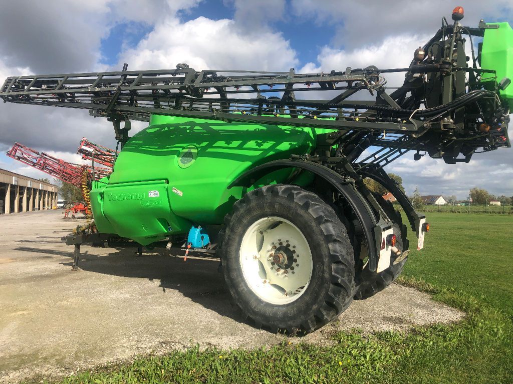 E-FARM: Tecnoma tecnis 6000l - Pulverizador - id QLKAANU - 19.000 € - Año: 2011 - Francia
