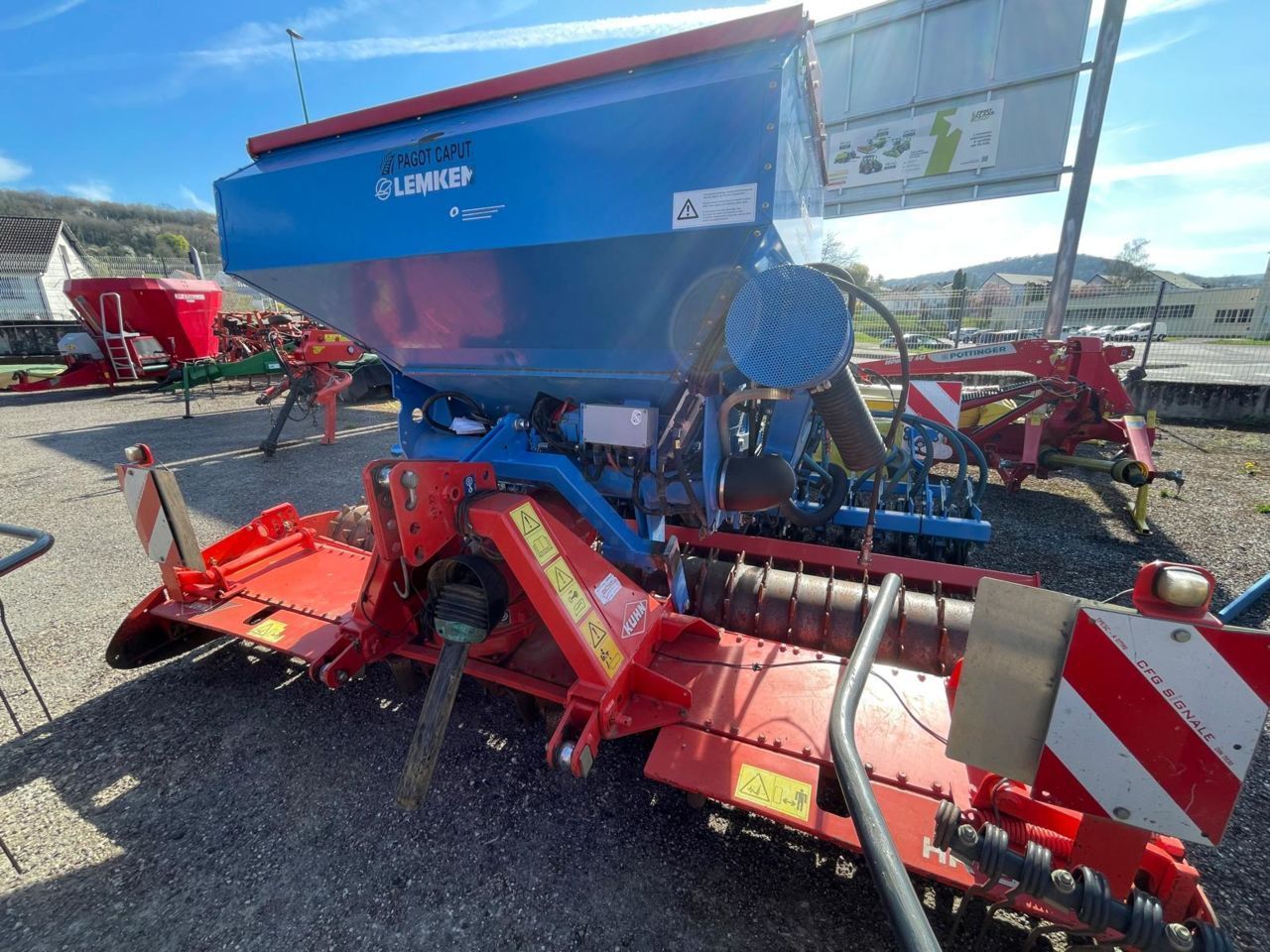 Lemken SOLITAIRE 9/350 Combinație de semănatoare 35.000 EUR