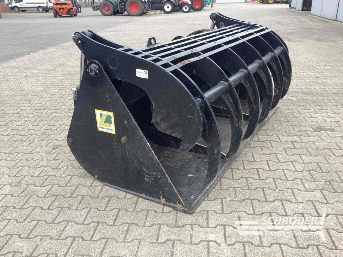 E-FARM: Bressel und Lade greifschaufel s l 2,40m / für merlo zm 2 - Anbaugerät - id 6SEWLL5 - 4.385 € - Baujahr: 2022 - Deutschland
