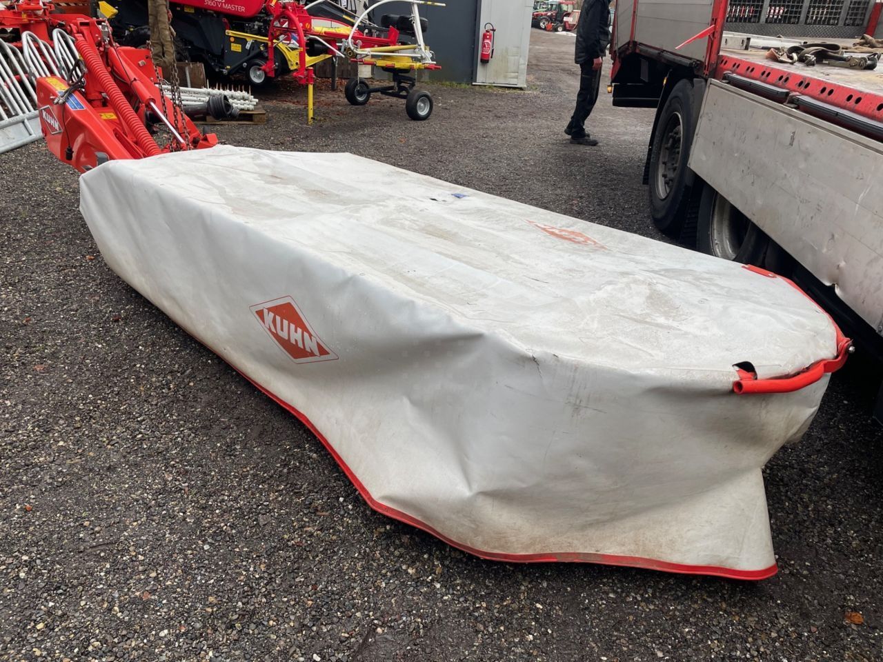 E-FARM: Kuhn GMD 310 FF - Falciatrice - tosaerba - id N1YNQEB - 7.800 € - Anno di costruzione: 2018 - Francia