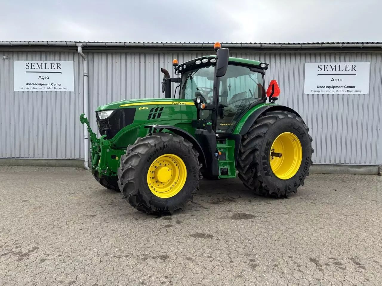 John Deere 6145 R Tractor 130.507 €