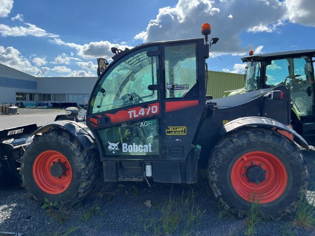 E-FARM: Bobcat tl470 - Chargeur télescopique  - id GLSJICA - 39 000 € - Année: 2016 - Lecture du nombre d'heure: 4 482,France