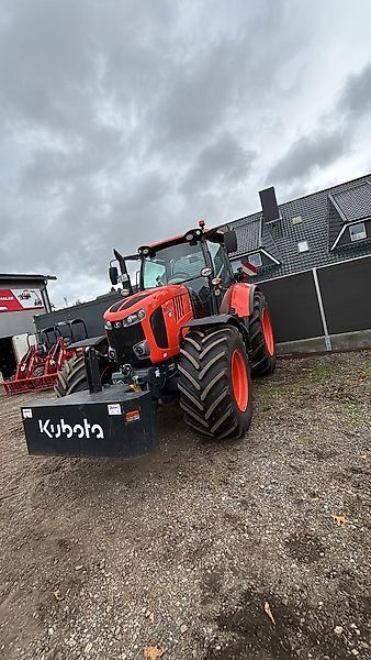 Kubota M7174 Traktor 119 000 €