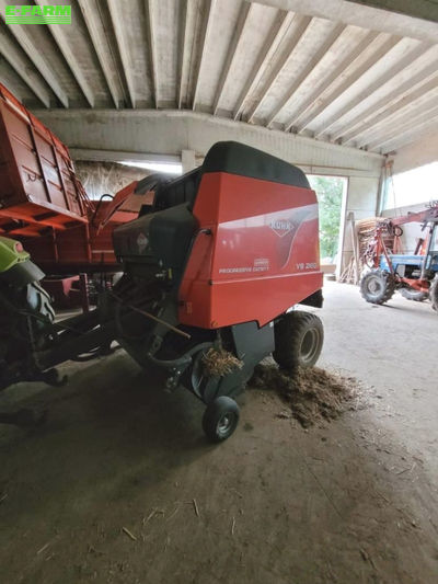 E-FARM: Kuhn VB 2160 - Baler - id VXYQ9CH - €21,000 - Year of construction: 2012 - Total number of bales produced: 13,000,Italy