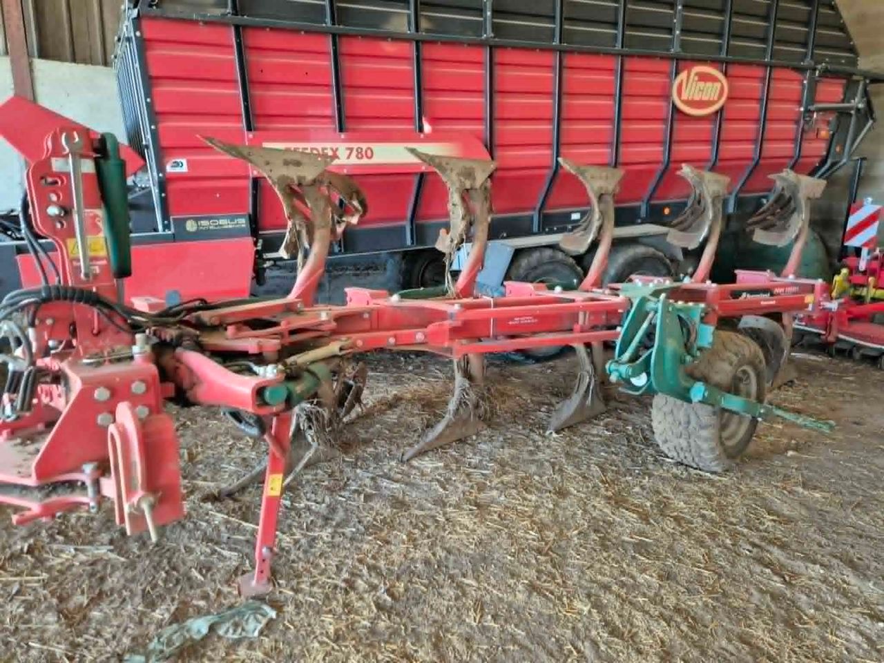 Kverneland 2300 s Arado 38.000 €