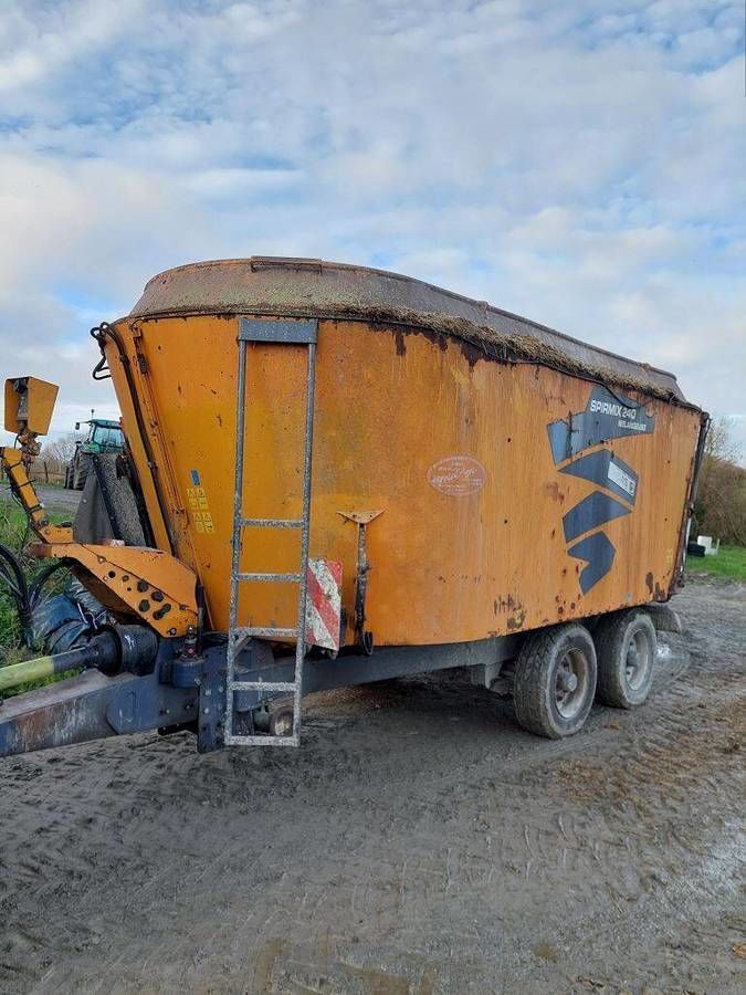 E-FARM: Lucas spirmix 240 - Mélangeurs d'alimentation - id INRVTMW - 11 000 € - Année: 2006 - France