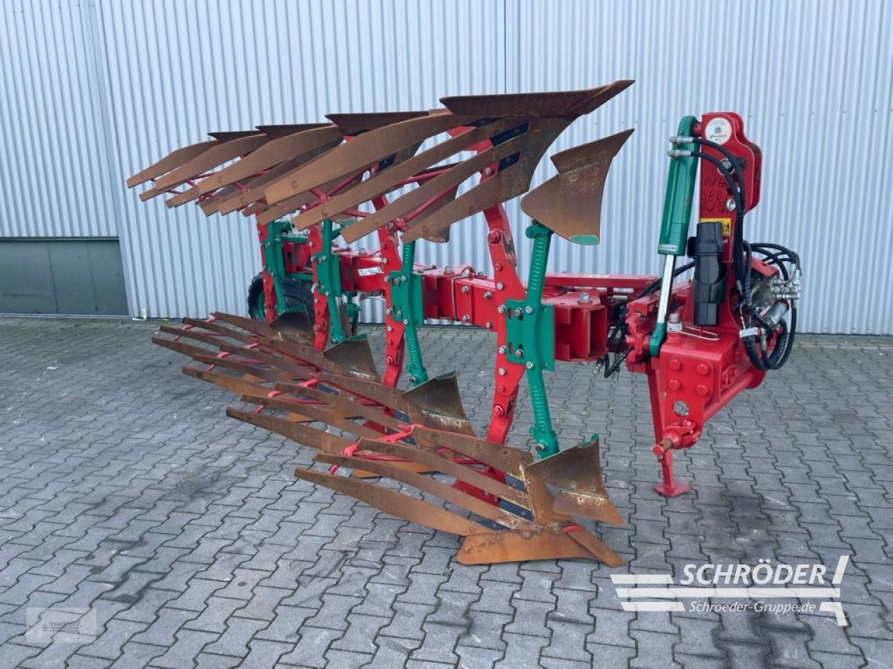 Kverneland LB 100/200 plough €19,700