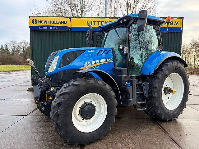 New Holland T7.210 Tractor €62,500