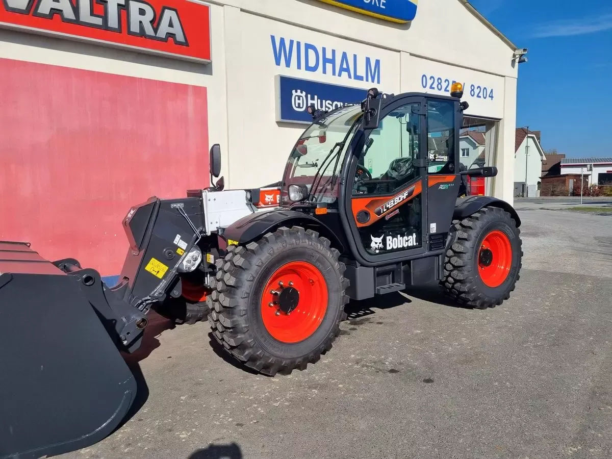 E-FARM: Bobcat tl43-80hf - Telehandler - id P1NXFMF - €95,000 - Year of construction: 2022 - Engine hours: 340,Engine power (HP): 135,Austria