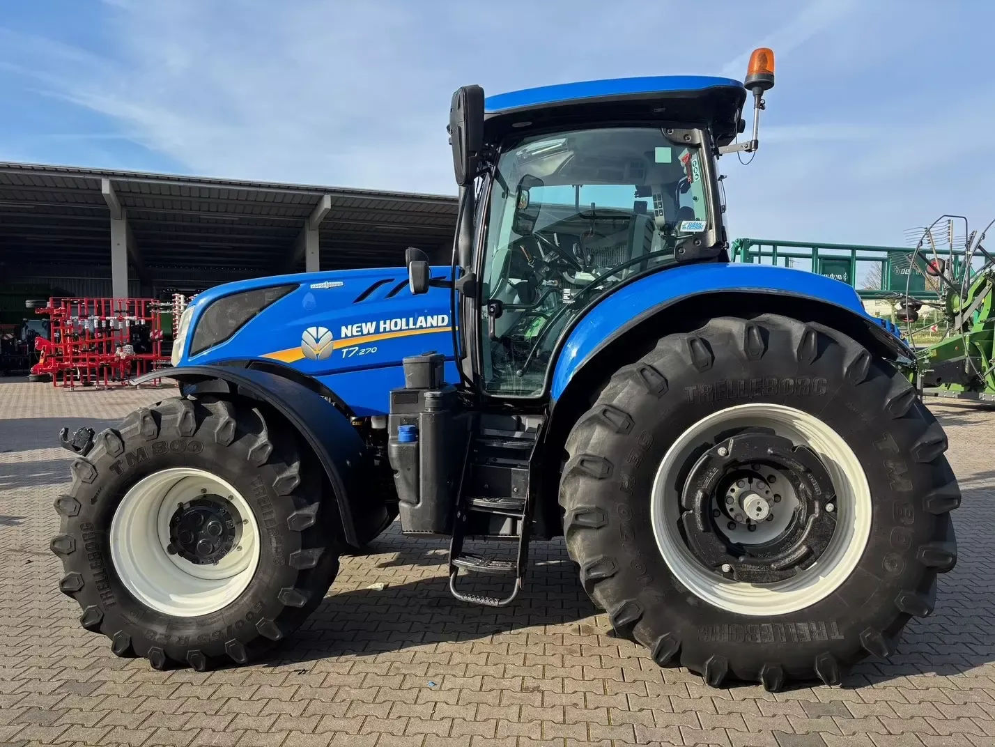E-FARM: New Holland T7.270 - Traktor - id PYH3ZNF - 84 500 € - Rok produkcji: 2017 - Motogodziny: 3118,Moc silnika: 270,Niemcy