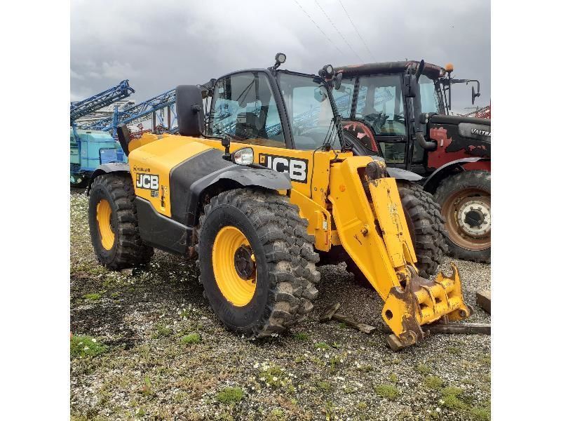 E-FARM: JCB 541-70 - Chargeur télescopique  - id XR4SPXZ - 43 000 € - Année: 2017 - Lecture du nombre d'heure: 5 620,Puissance du moteur (chevaux): 110,France