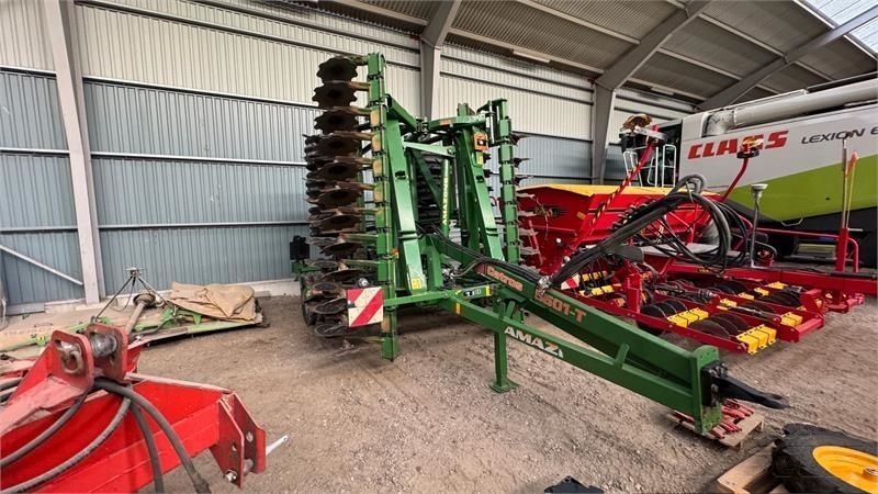 E-FARM: Amazone catros 5501 t - Tallerkenharver og skiveharve - id D8VUTM1 - 14.611 € - Produktionsår: 2007 - Danmark