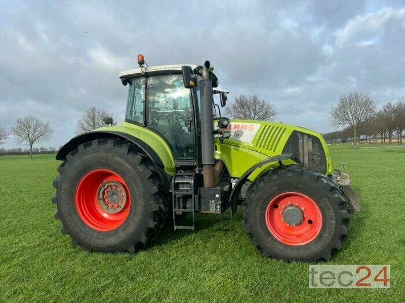 Claas axion 840 cvt tractor €36,000