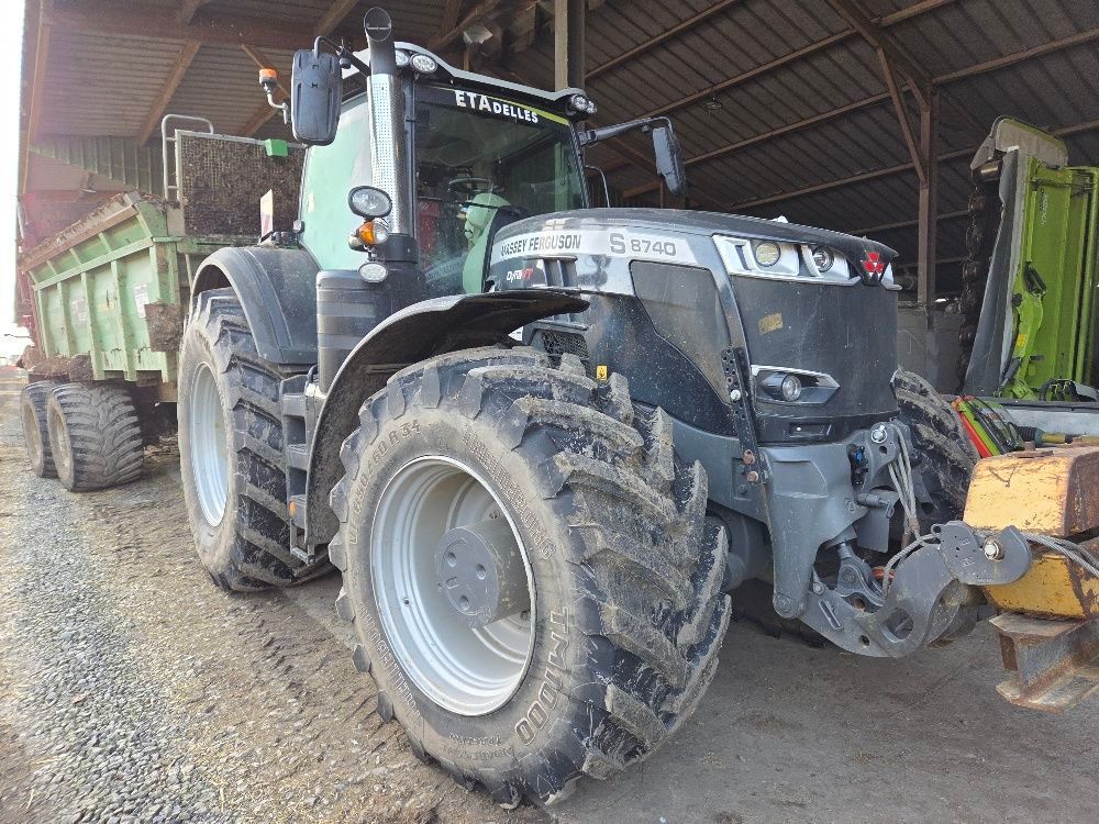 Massey Ferguson 8740 S Τρακτέρ 235.000 €