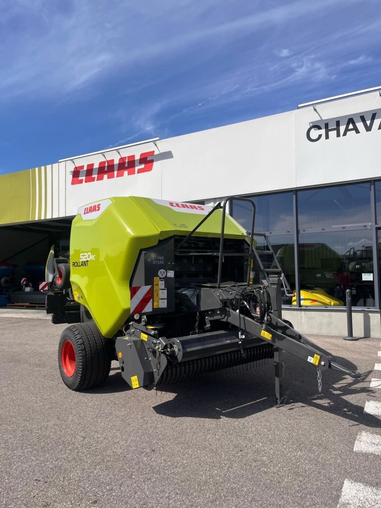 E-FARM: Claas Rollant 520 RC - Lis - id UXB69E5 - 38 000 € - Rok výroby: 2024 - Francie