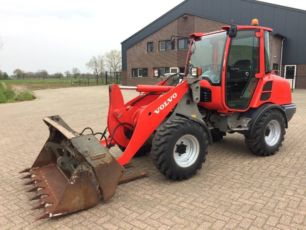 VOLVO l 25 f Cargador de ruedas 23.500 €