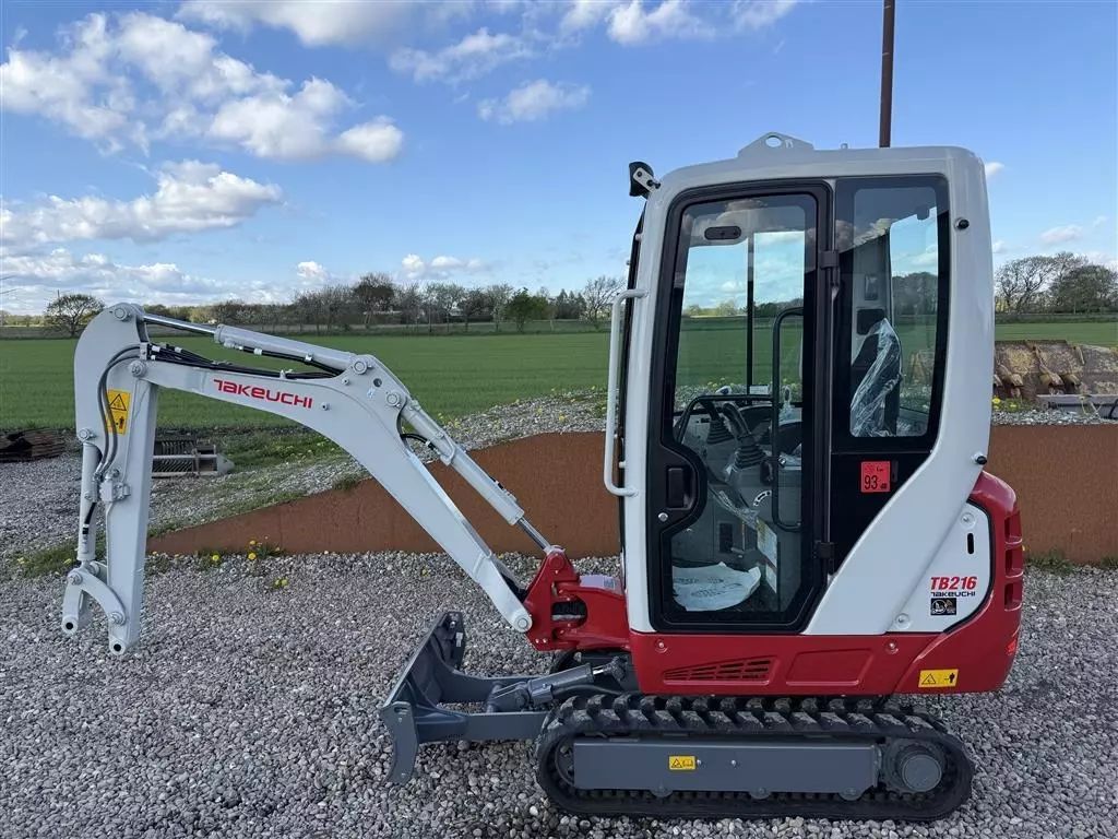 Takeuchi tb216 Pelleteuse 24 762 €