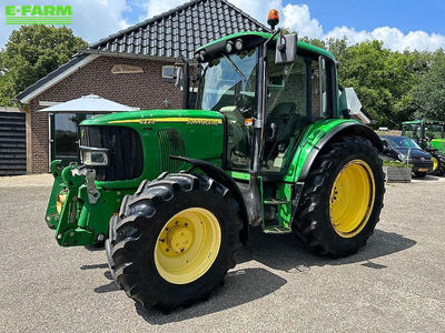 E-FARM: John Deere 6220 Premium - Tractor - id 4KTCJIM - €26,500 - Year of construction: 2003 - Engine hours: 9,830,Netherlands