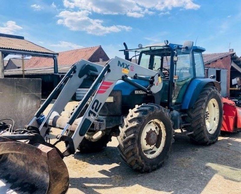 E-FARM: New Holland 8160 - Tractor - id SNKQDNJ - €17,000 - Year of construction: 1996 - Engine hours: 8,500,Engine power (HP): 100,France