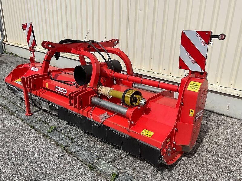 E-FARM: Maschio Bufalo 300 - Topper - id N5S7FMG - 7.876 € - Anno di costruzione: 2022 - Austria