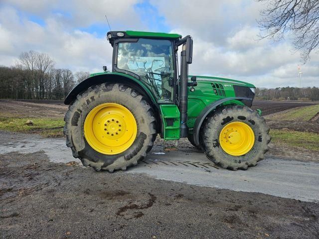 John Deere 6170 R Tractor €59,500