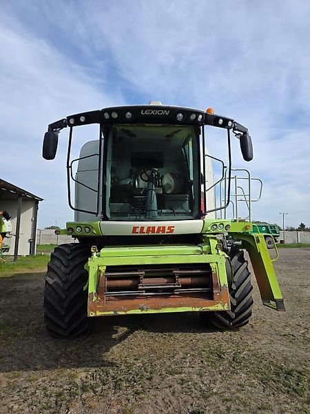 Claas Lexion 660 Combine harvester €94,305