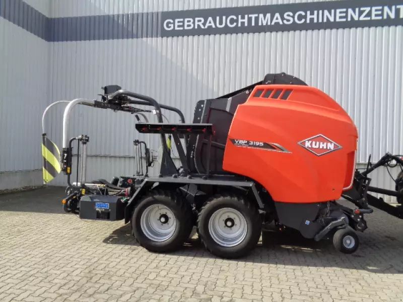 E-FARM: Kuhn vbp 3195 oc23 press-wickelkomb - Ballenpresse - id FNIJZ3L - 64.706 € - Baujahr: 2018 - Deutschland