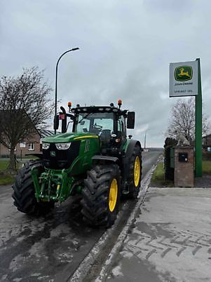 John Deere 6215 R Tractor 75.000 €