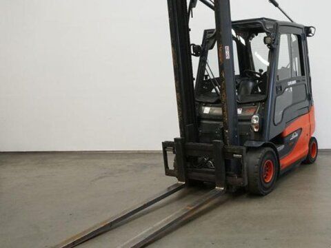 E-FARM: Linde e 25 387 - Gabelstapler - id BDRYYNP - 13.900 € - Baujahr: 2014 - Abgelesene Motorstunden: 4.105,Deutschland