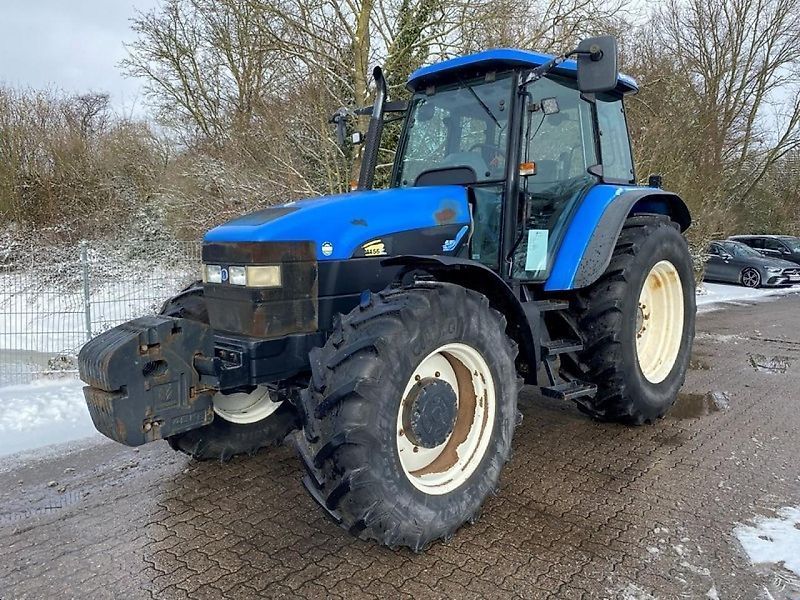 New Holland TM 155 Traktor 24 900 EUR