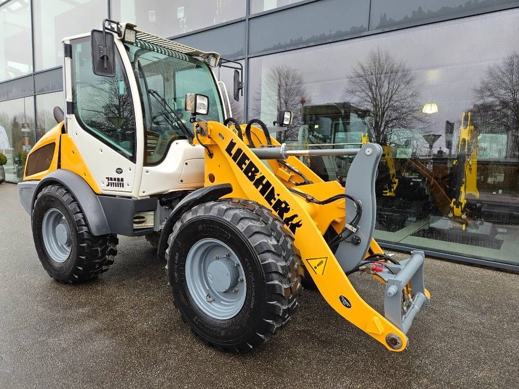 Liebherr l506c Ładowarka kołowa 28 089 €