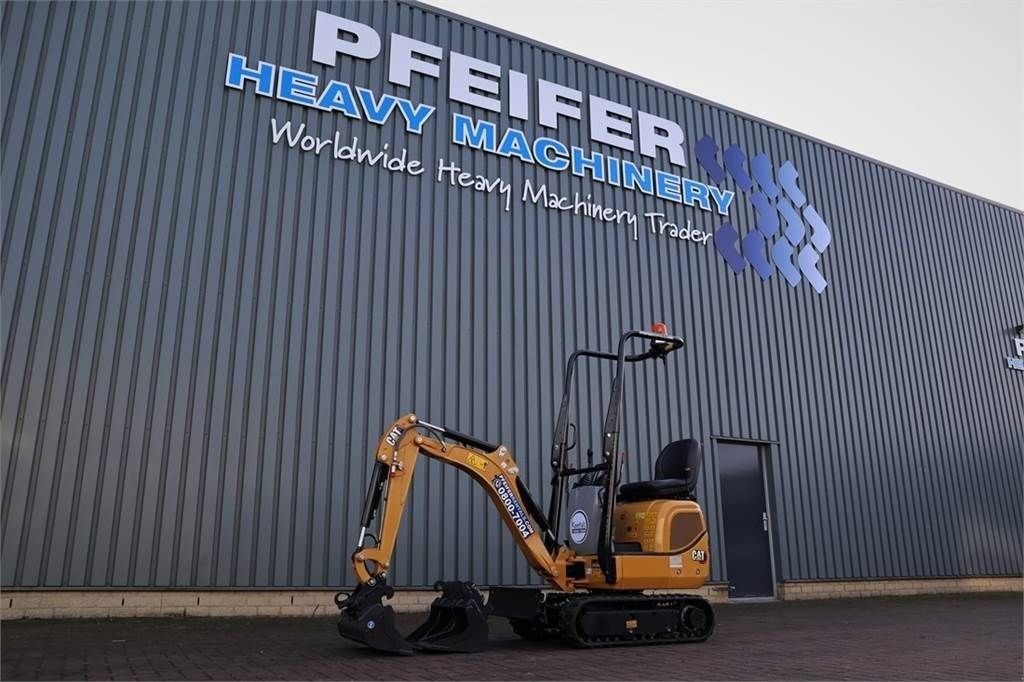 E-FARM: Caterpillar 300.9d new, valid inspection, *guarantee! hydr qui - Excavator other - id ZWSCCAB - €18,900 - Year of construction: 2021 - Engine power (HP): 21,Netherlands