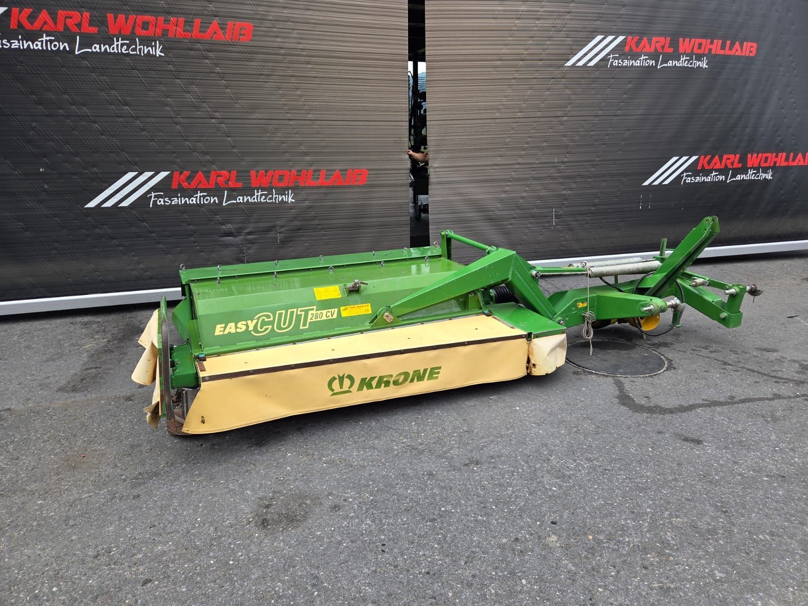 E-FARM: Krone ec r 280 cv - Segadora - id CDRRRYK - 6637 € - Año: 2004 - Austria