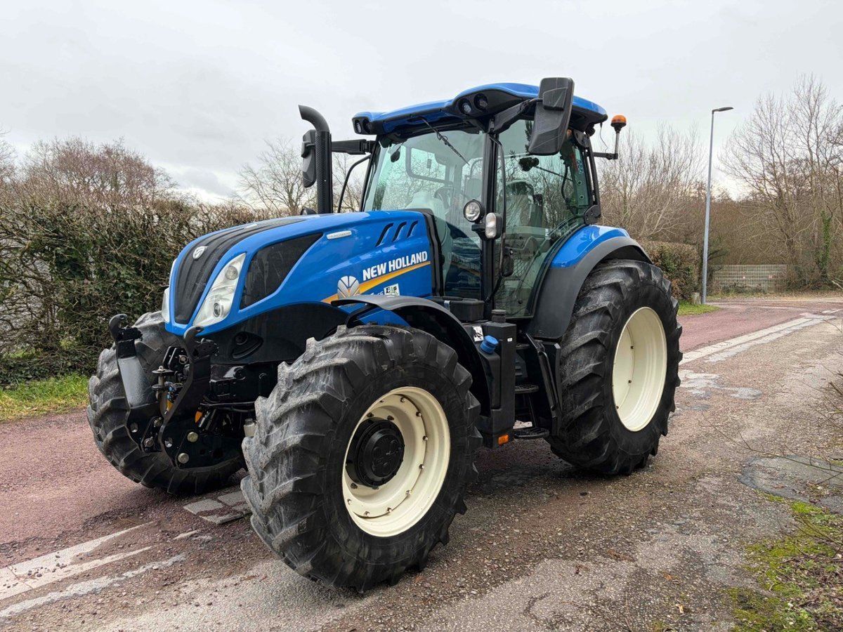 New Holland T6.165 Traktor 62 900 €