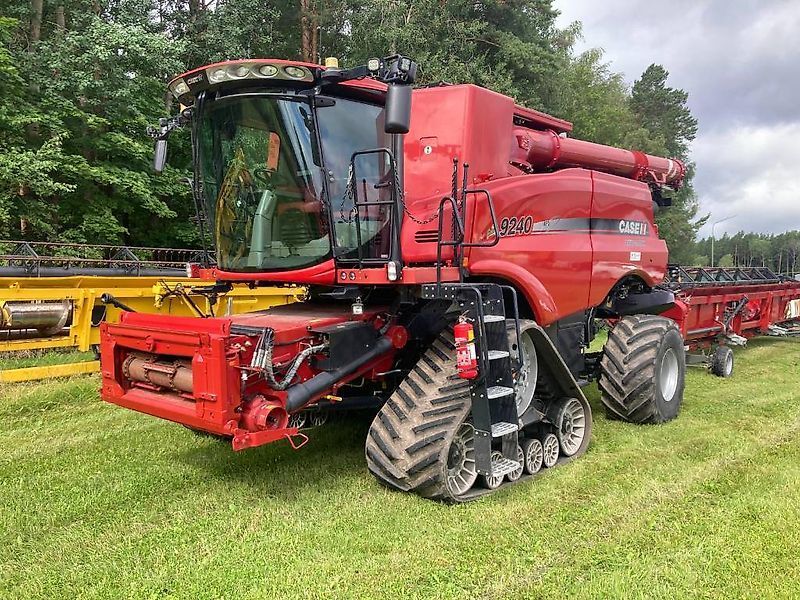 E-FARM: Case IH 9240 - Κομπίνα - id TYY9GED - 225.000 € - Χρονία: 2018 - Μετρητής ωρών: 1.409,Ισχύς κινητήρα: 557,Λετονία