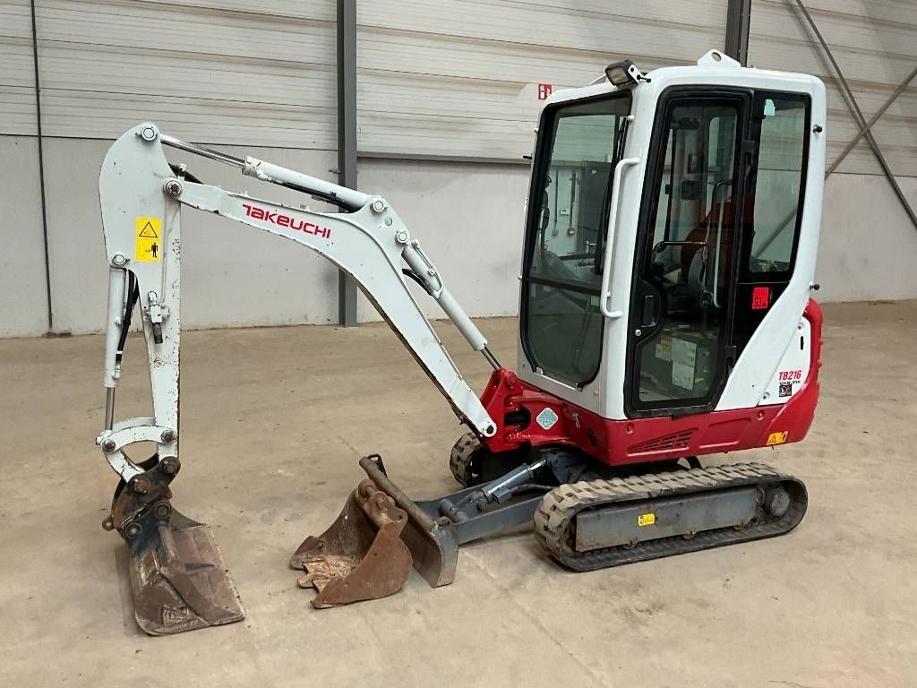 Takeuchi tb 216 Minigraver 15.750 €